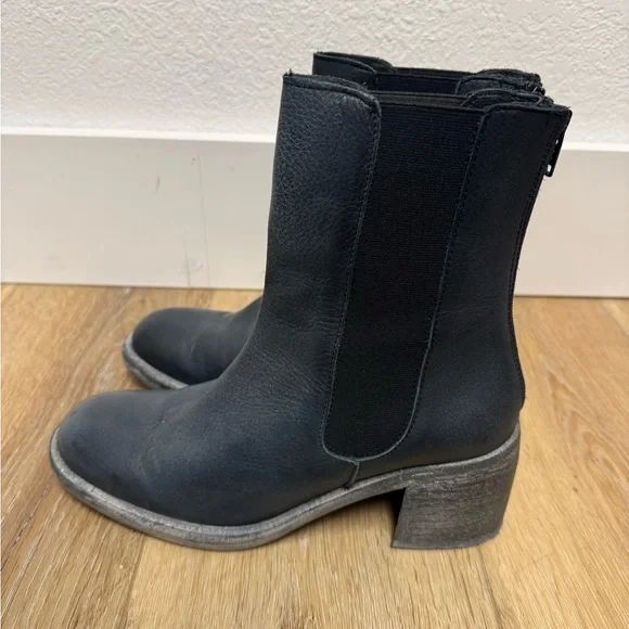 Free People Blue Black Leather Ankle Boots Western Boho Heel Booties EU 38 - Picture 6 of 13